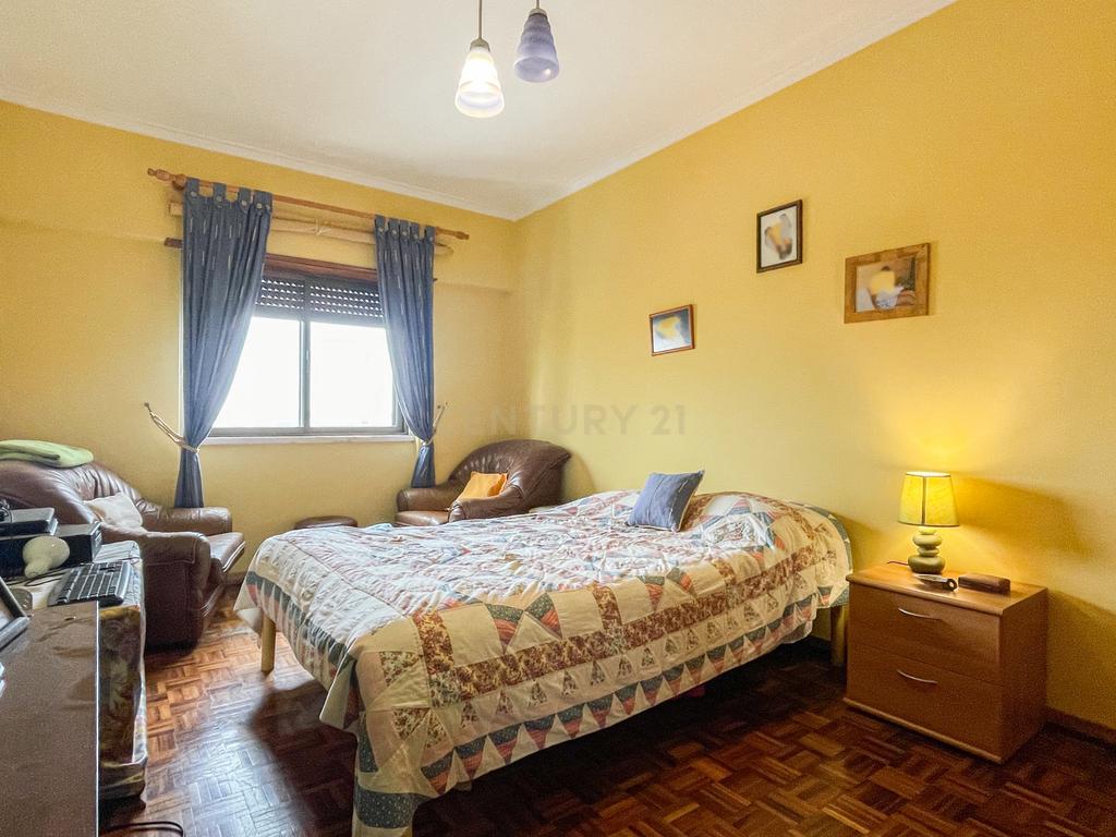 Apartamento T3 - Casal do Chapim - Odivelas - Garagem - Arrecadação - Image 13